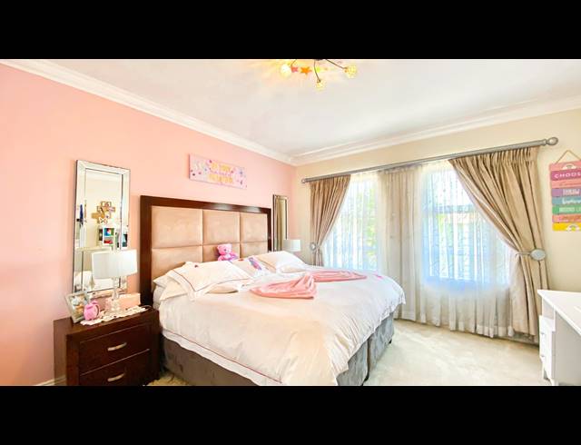 4 BEDROOM HOUSE FOR SALE IN GREENSTONE HILL